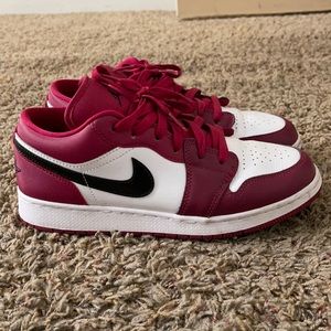 Jordan 1 Low Noble Red